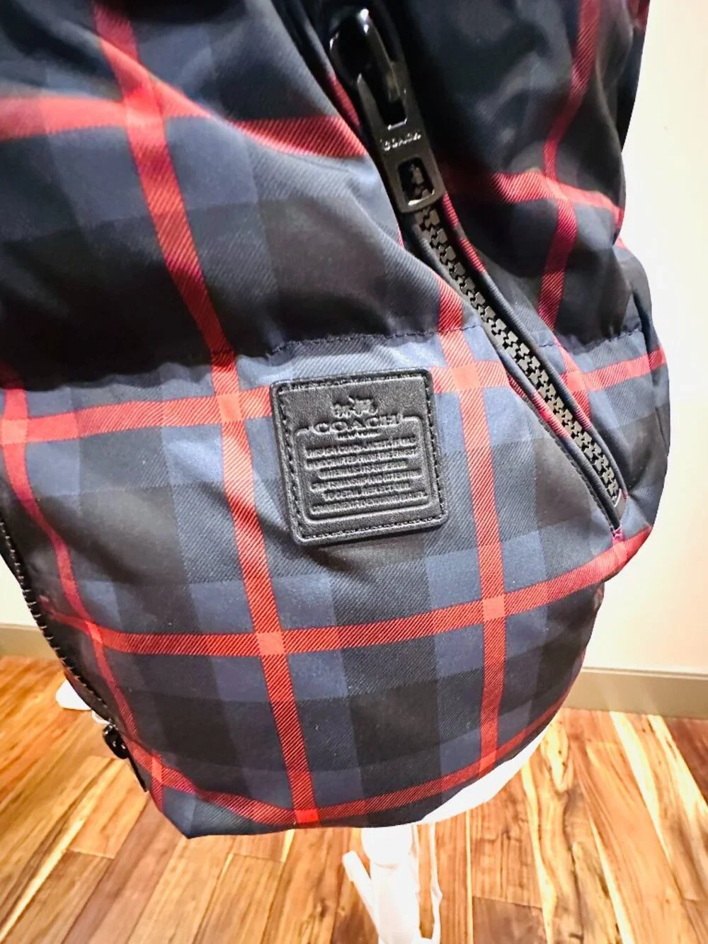 COACH PLAID PUFFER VEST MEDIUM
